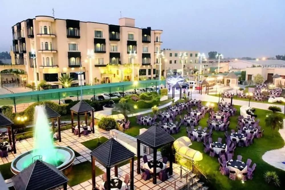 Hotel photo 11