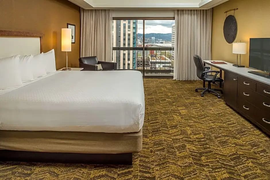 Large Quadruple room