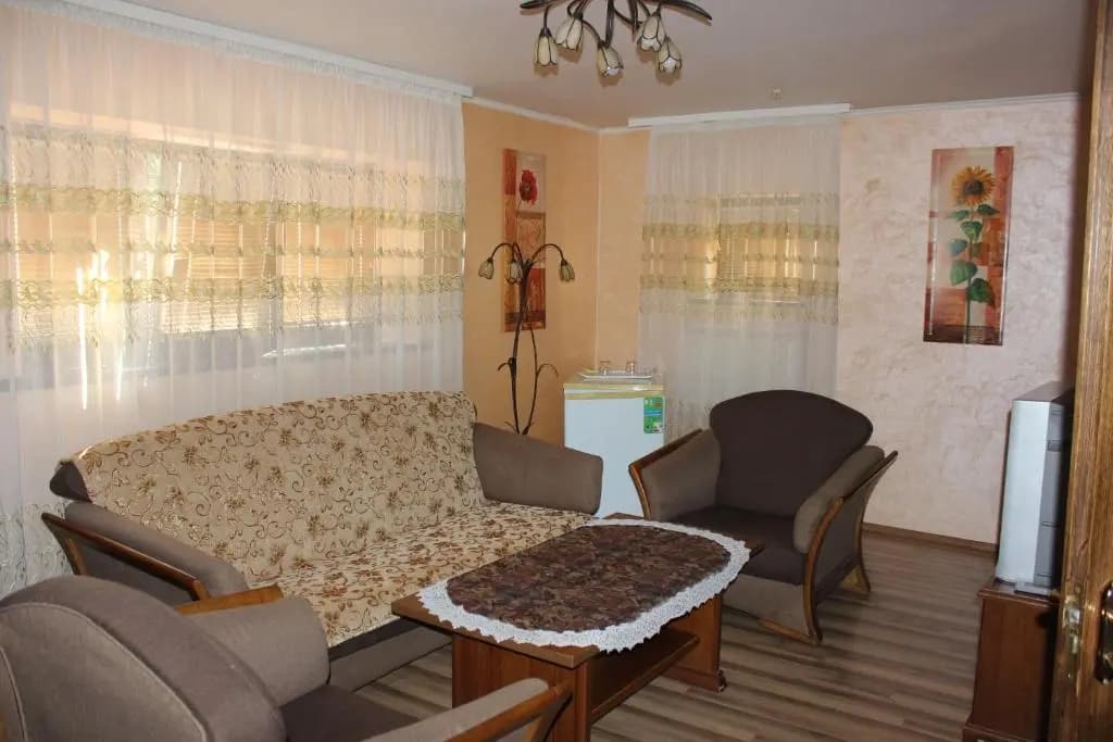 Deluxe Suite
