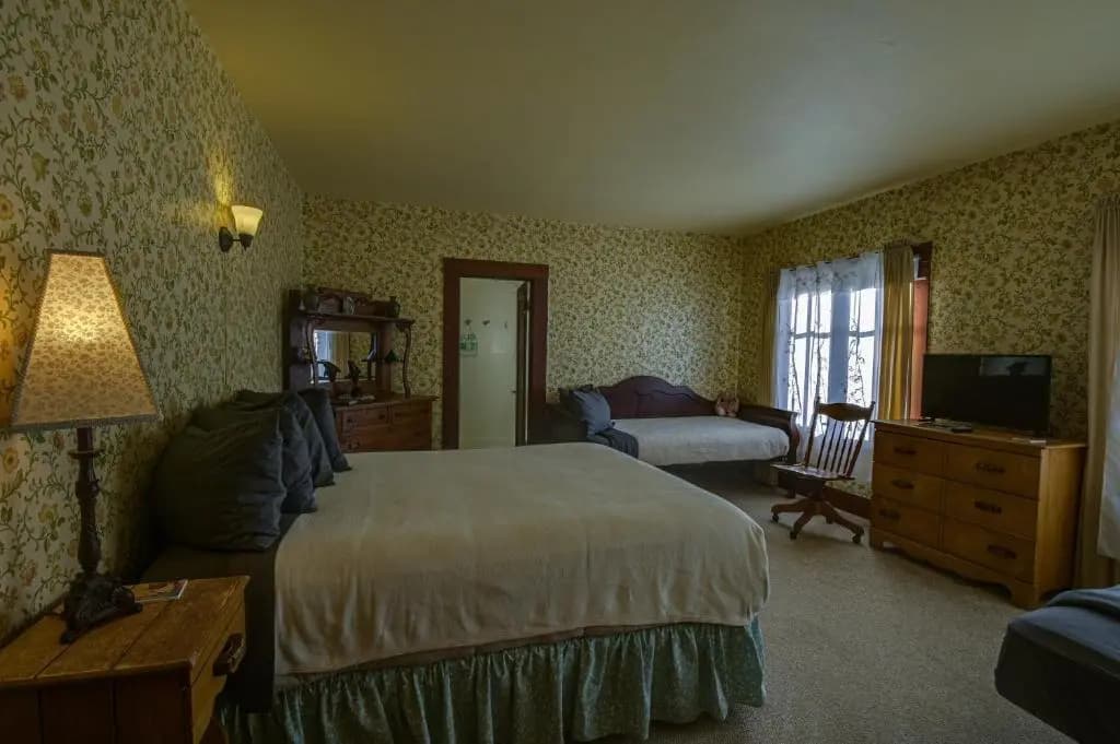 Standard Double room twin beds