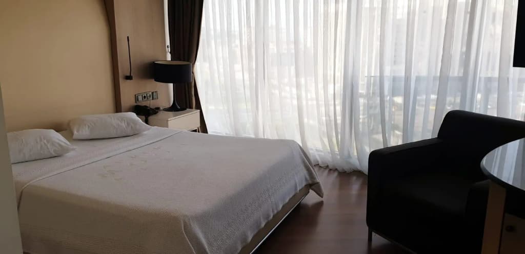 Deluxe room with city view