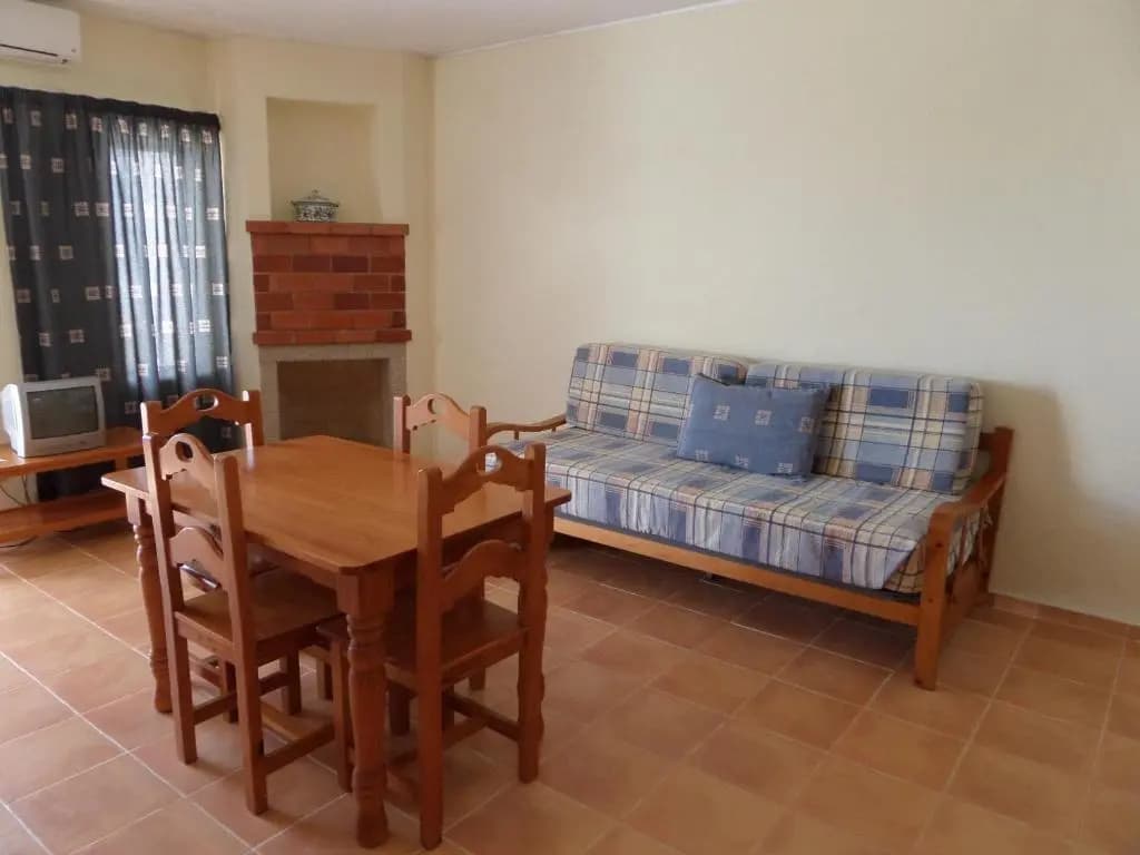 1 Bedroom Apartment with pool view