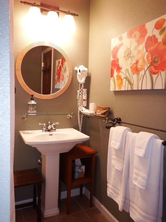 Suite with mountain view