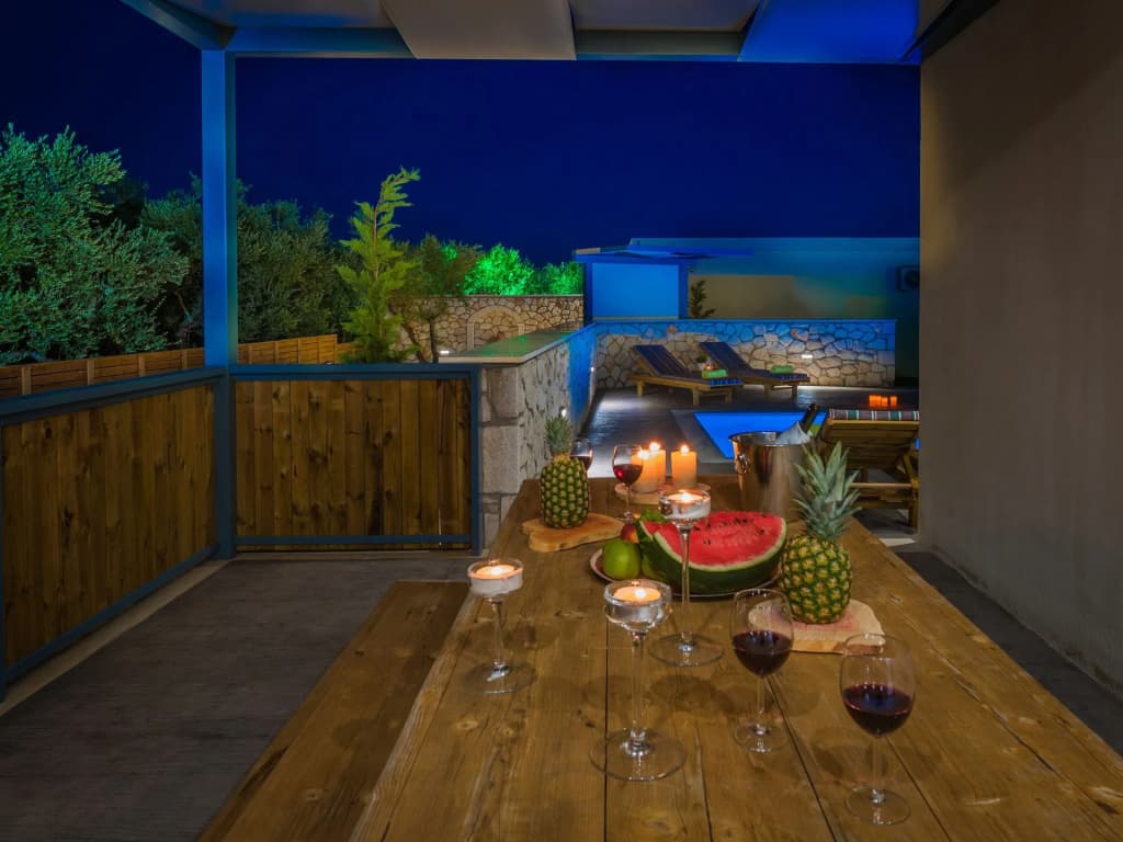 3 Bedrooms Villa