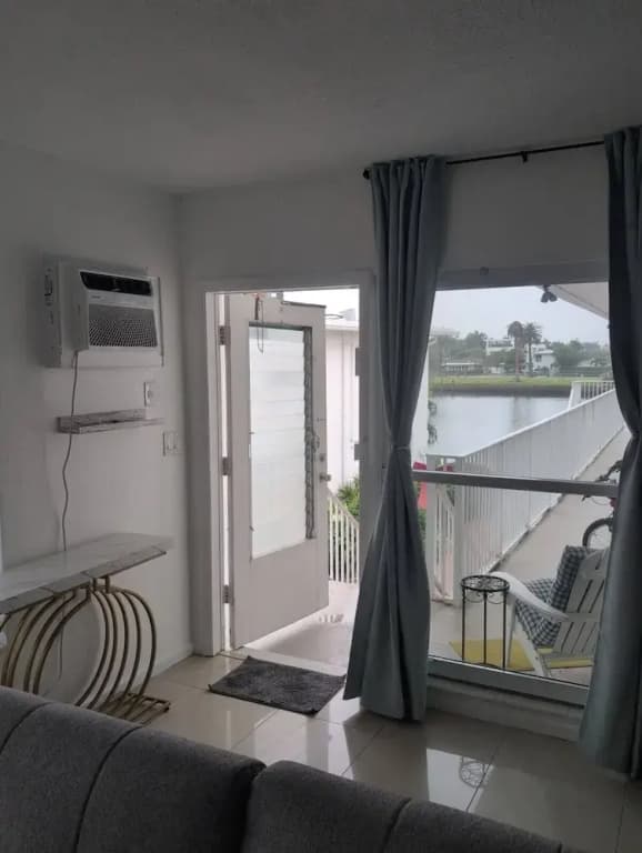 1 Bedroom Comfort Apartment with partial view