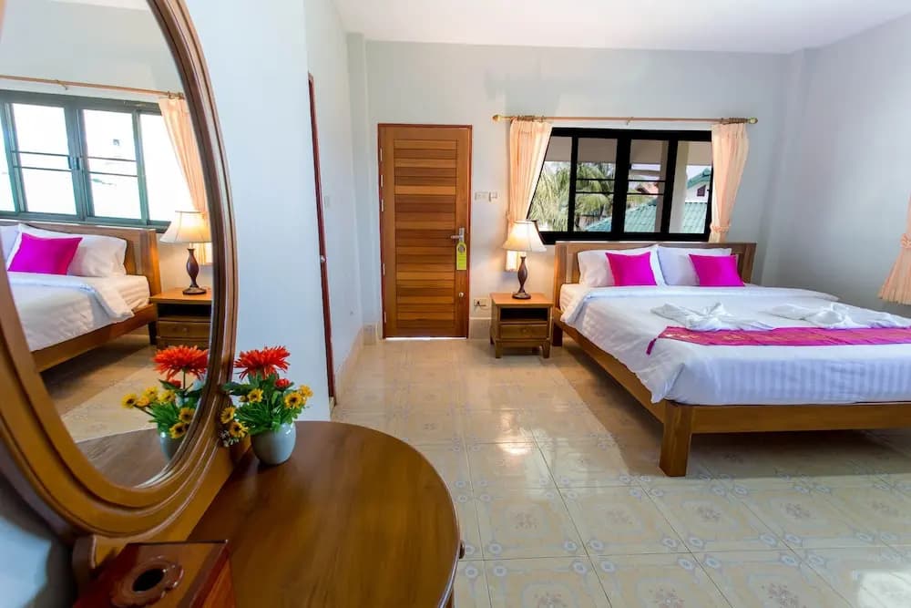 Standard Double room with balcony full double bed