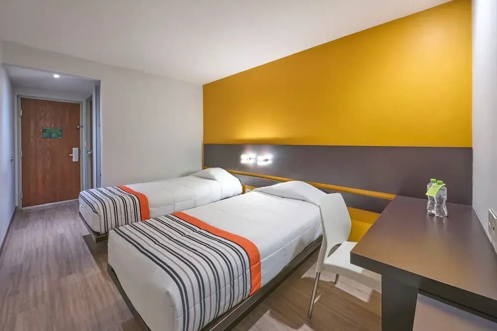 Double room twin beds