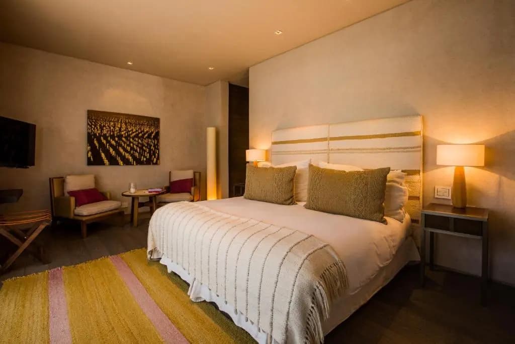 2 Bedrooms Villa