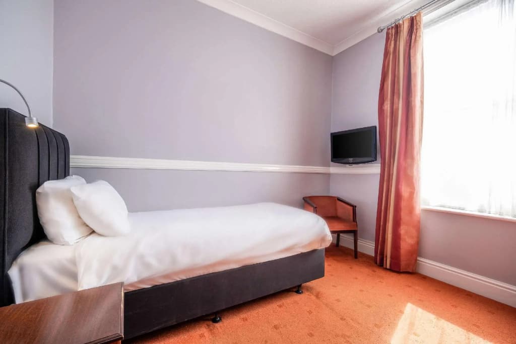 Standard Single room single bed