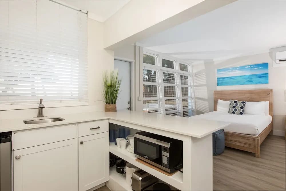 Superior Quadruple Suite with bay view