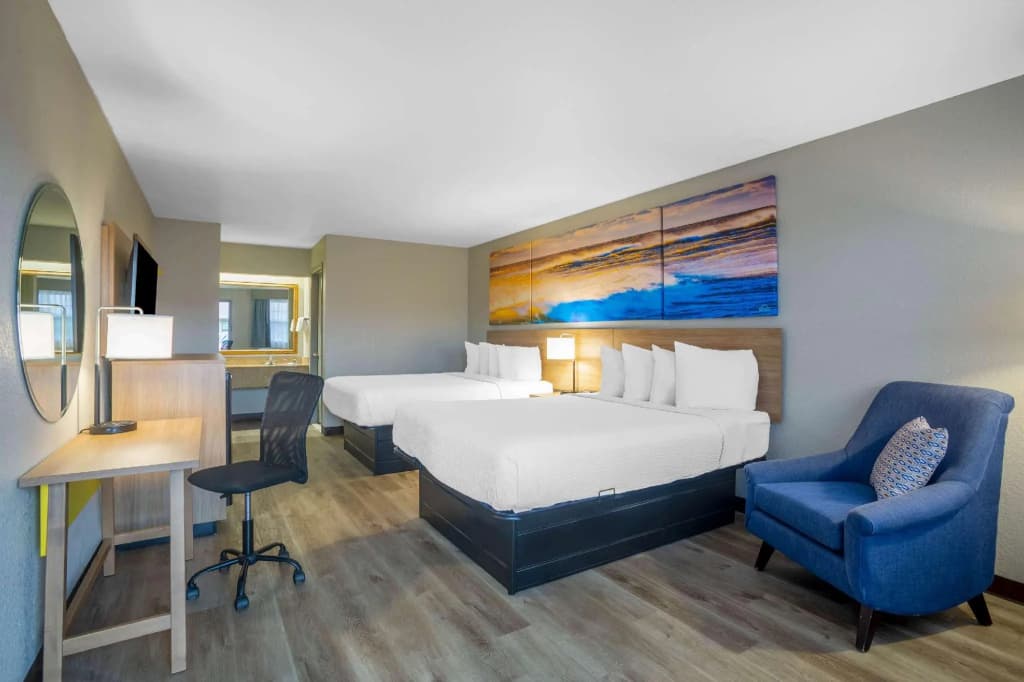 Standard Quadruple room