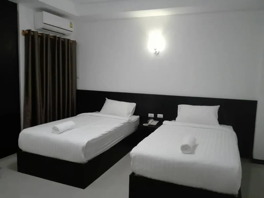 Deluxe Double room with balcony twin beds
