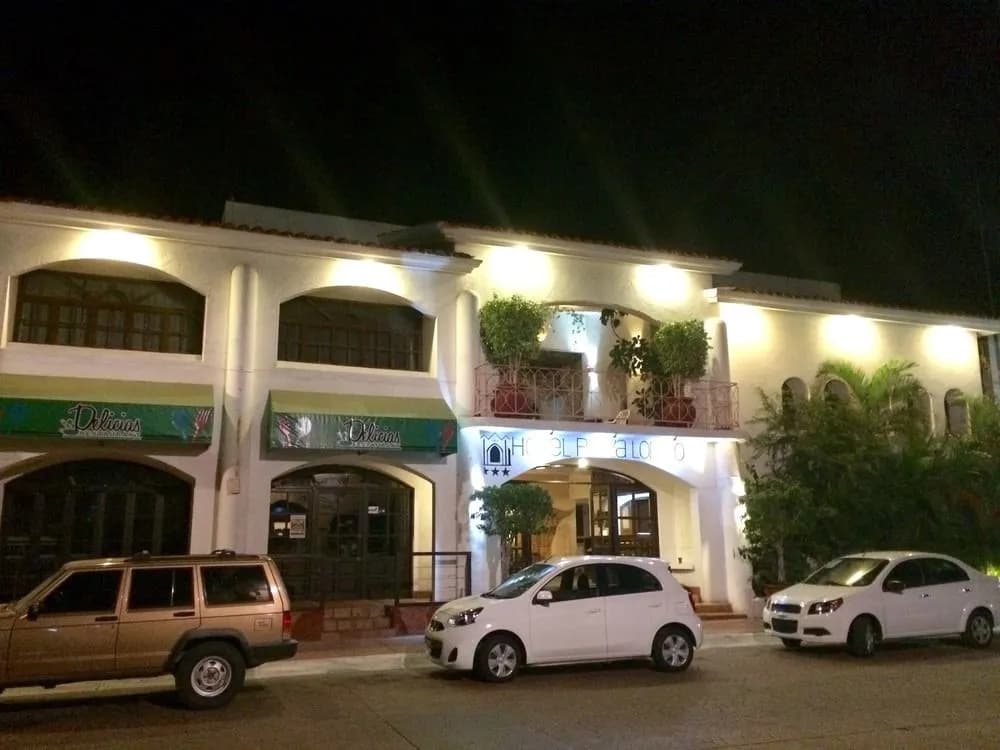 Hotel photo 1