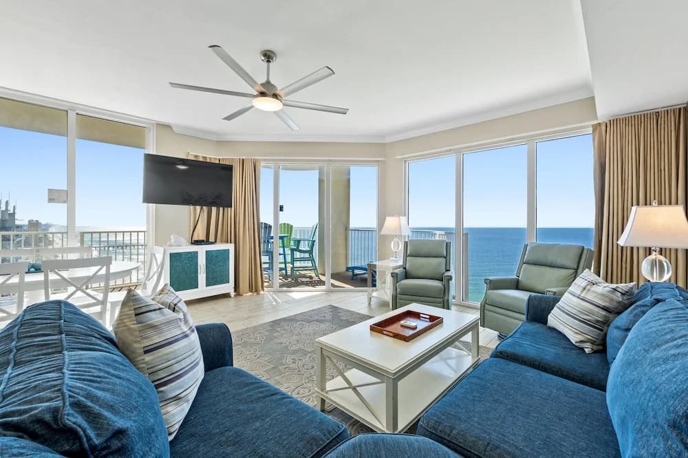 3 Bedrooms Standard room with balcony and with sea view
