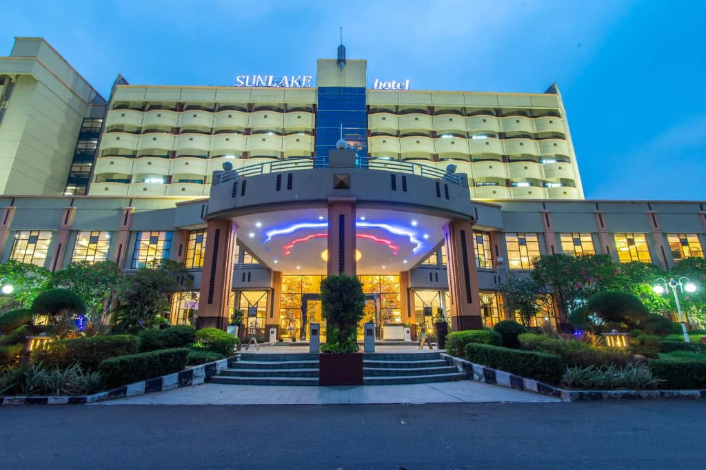 Hotel photo 1