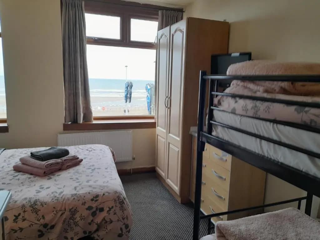 Deluxe Double room with sea view full double bed