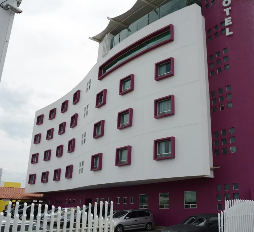 Hotel photo 1