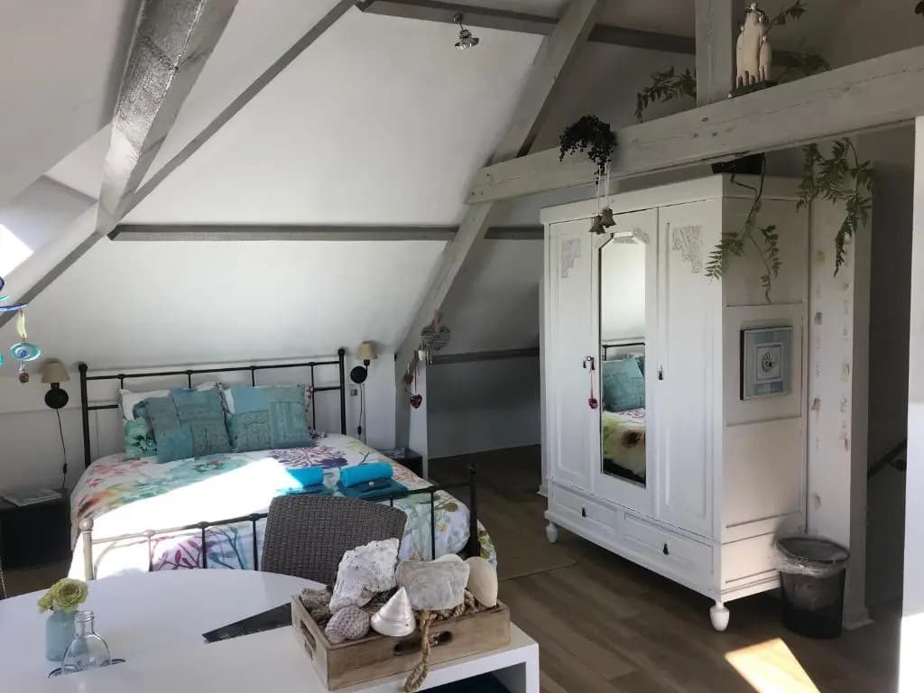 Standard Double room with garden view full double bed