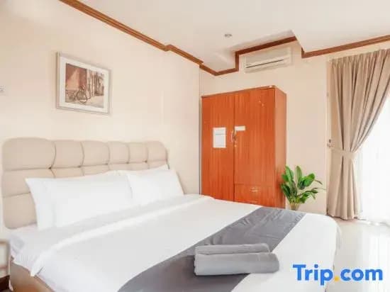 Double Studio with balcony full double bed