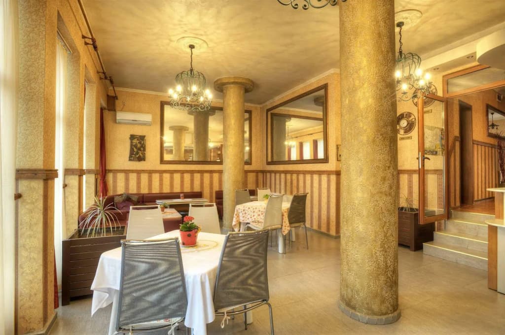 Hotel photo 11