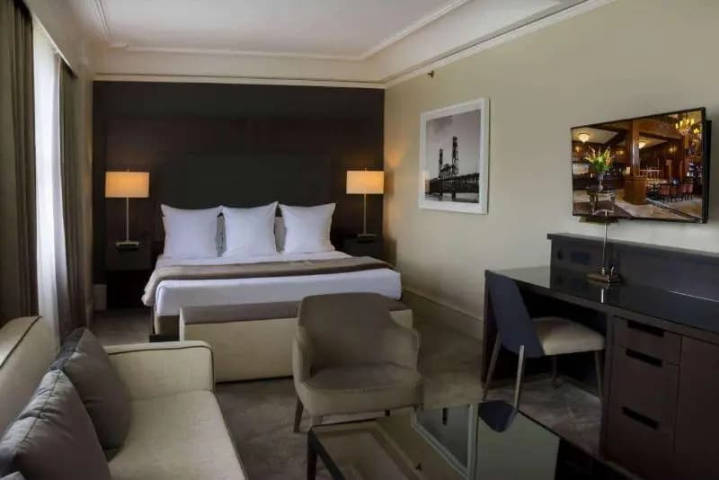 Accessible Double Studio Suite full double bed