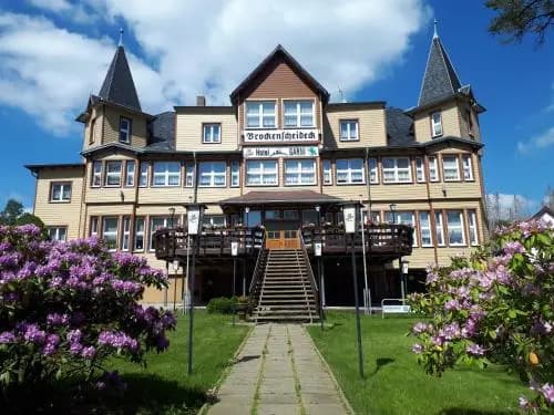 Hotel photo 1
