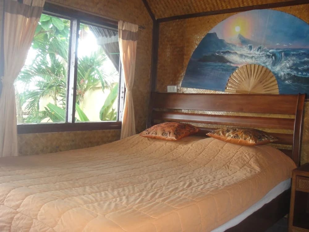 Superior Double Bungalow with balcony and beachfront full double bed