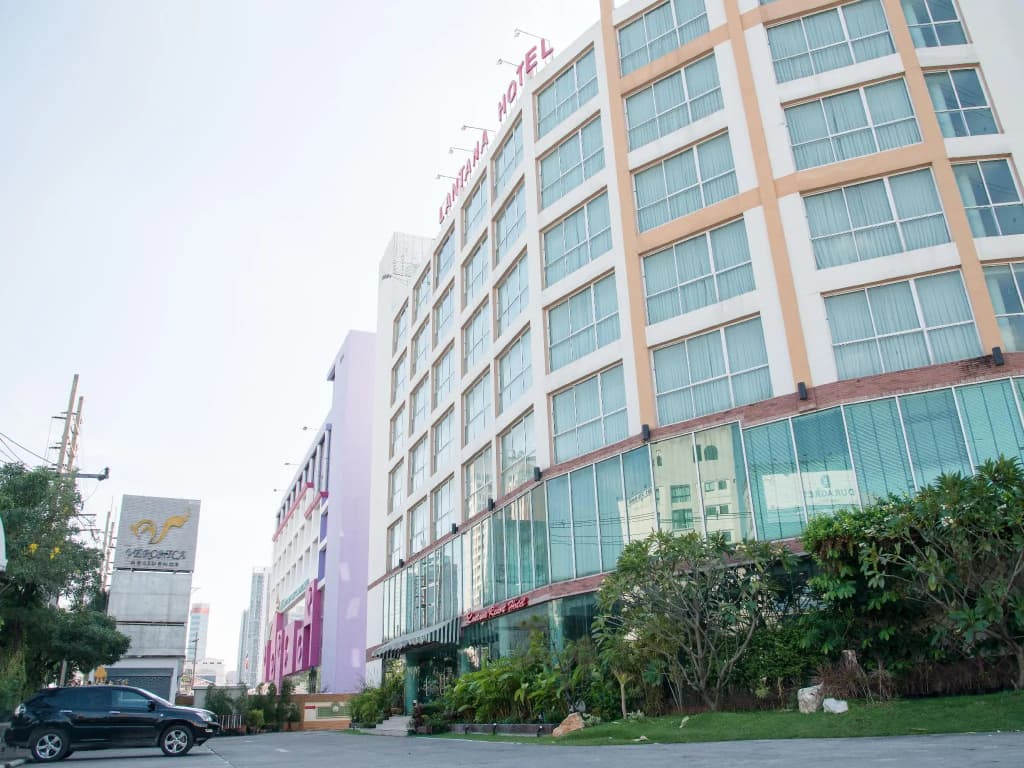 Hotel photo 1