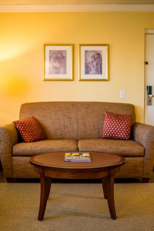 2 Bedrooms Suite