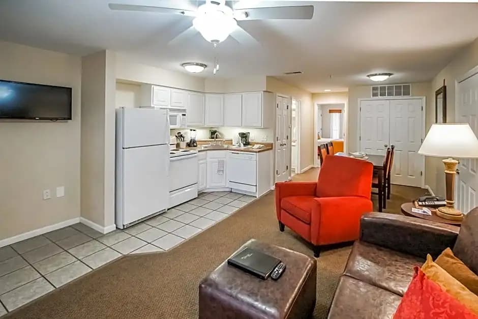 1 Bedroom Double Suite full double bed