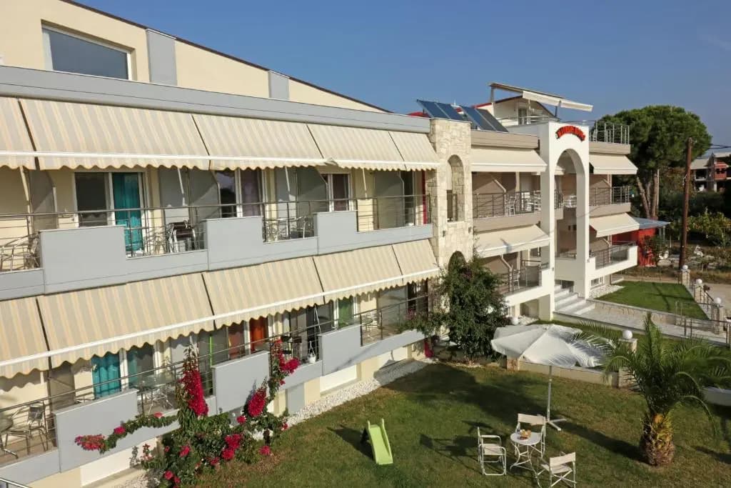 Hotel photo 1