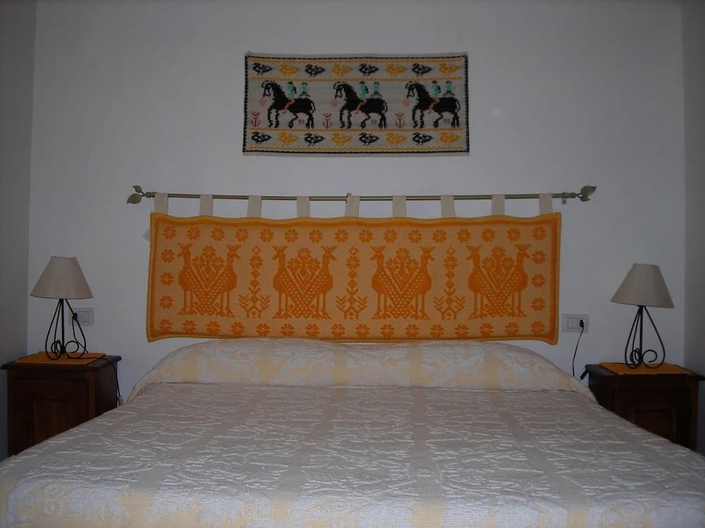 Standard Triple room with balcony
