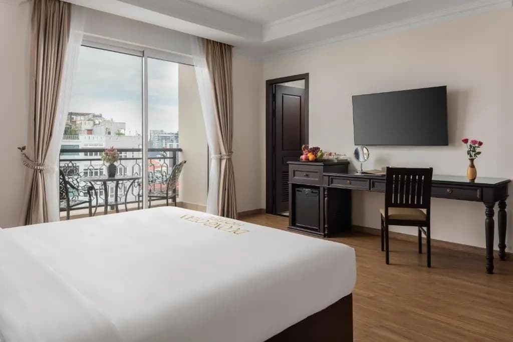 Premier Double room with balcony full double bed