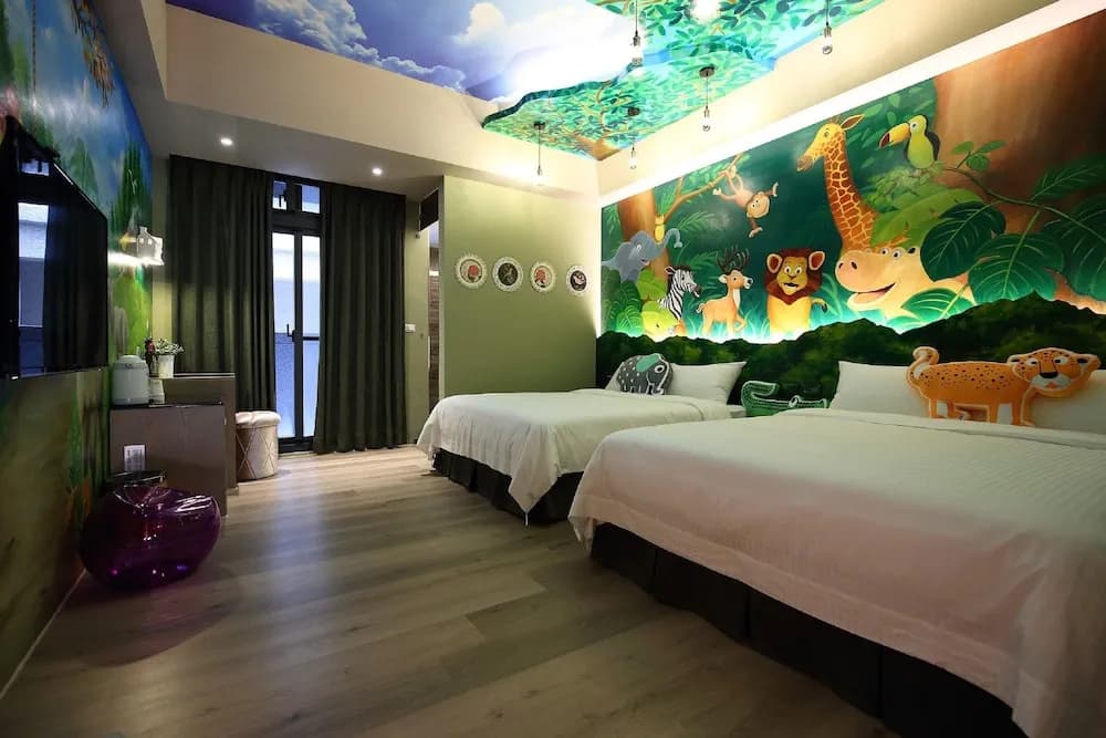 Standard Quadruple room with balcony