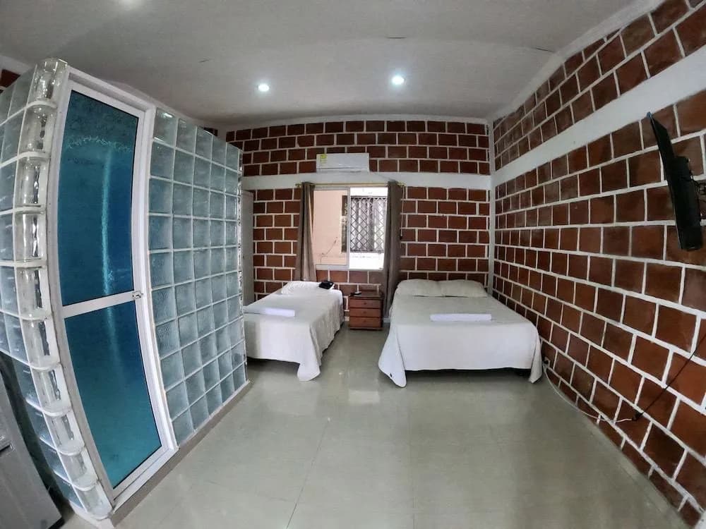 Hotel photo 1