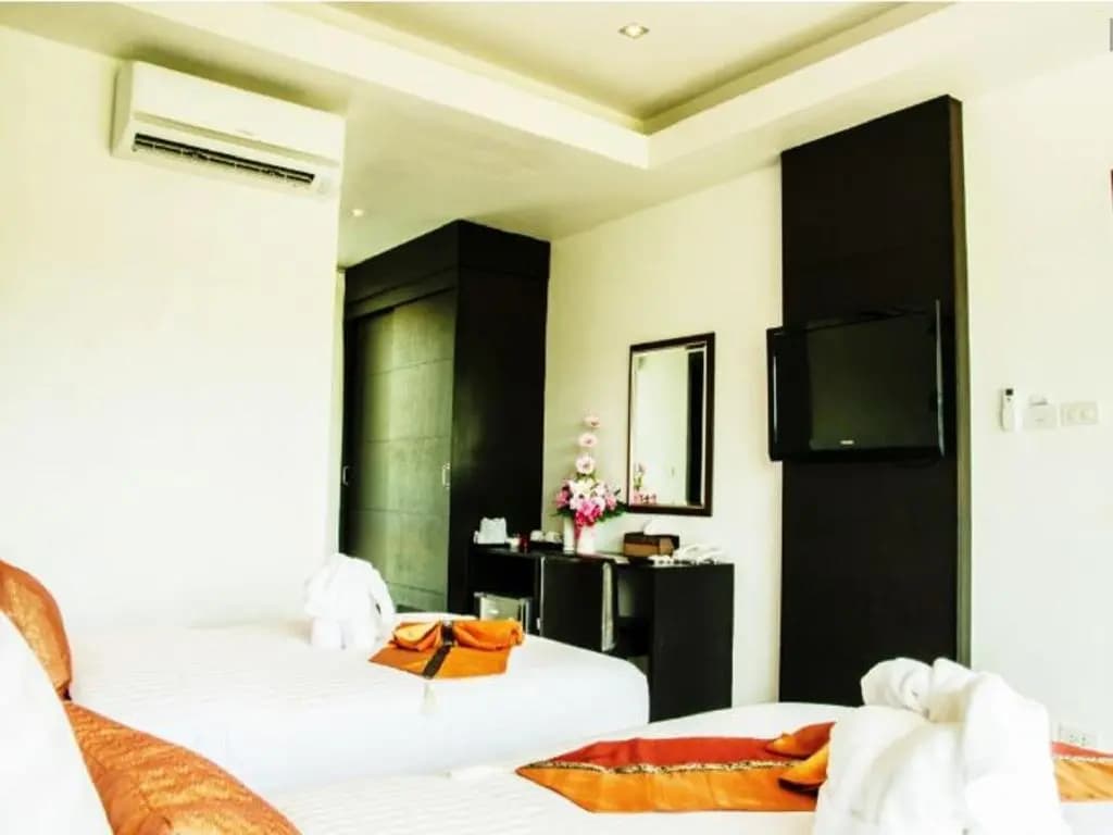 Deluxe Double room twin beds