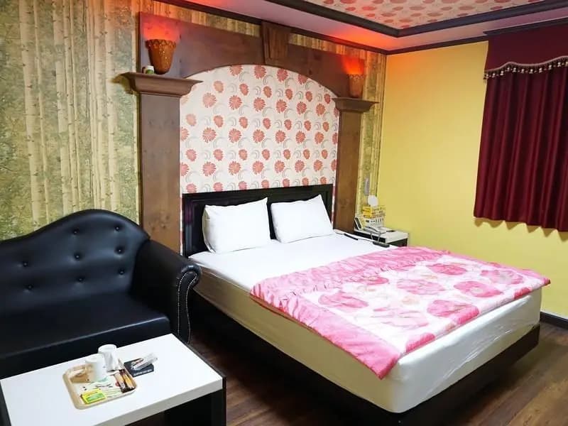 Deluxe Double room full double bed