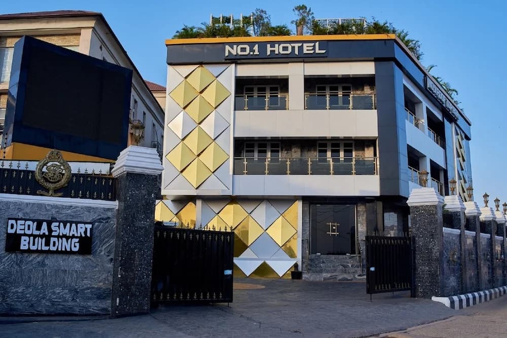 Hotel photo 1