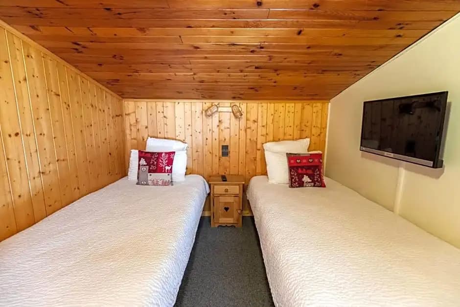 Standard Quadruple Duplex room