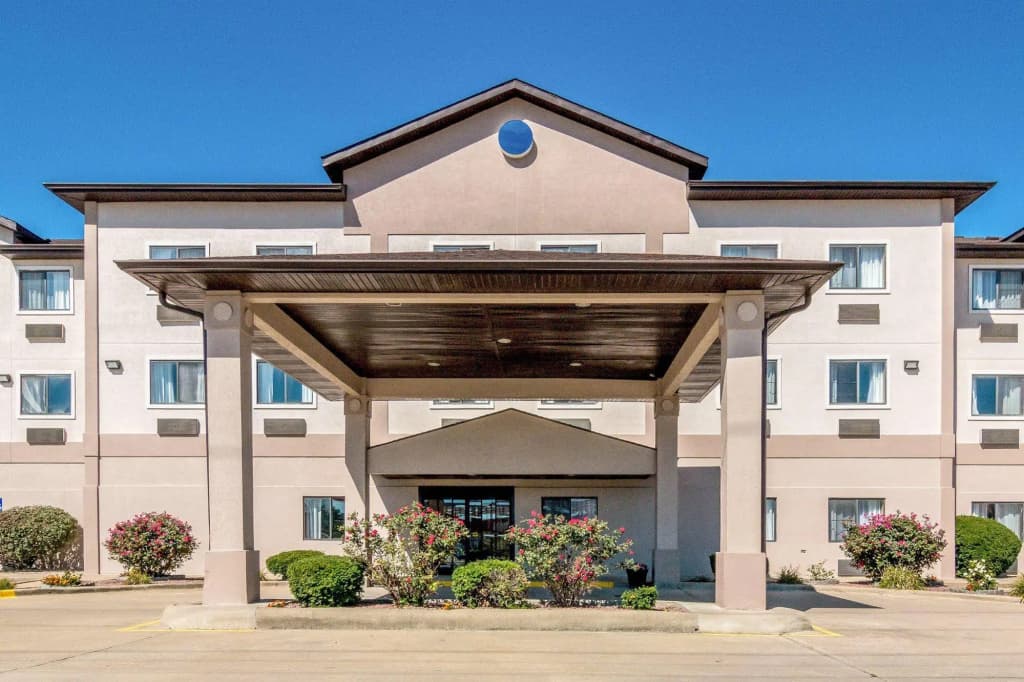 Hotel photo 1