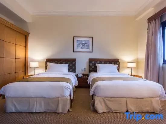 3 Bedrooms Double Suite full double bed