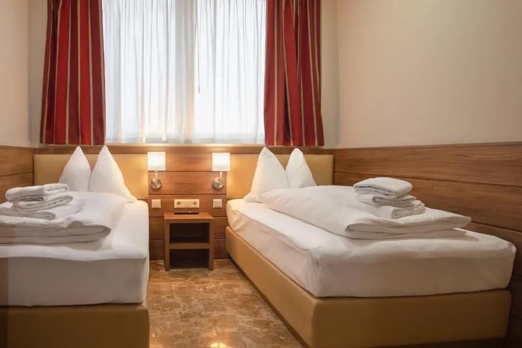 Standard Double room twin beds