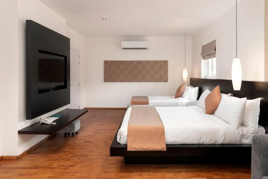 Deluxe Double Studio twin beds