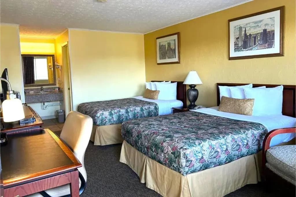 Standard Quadruple room