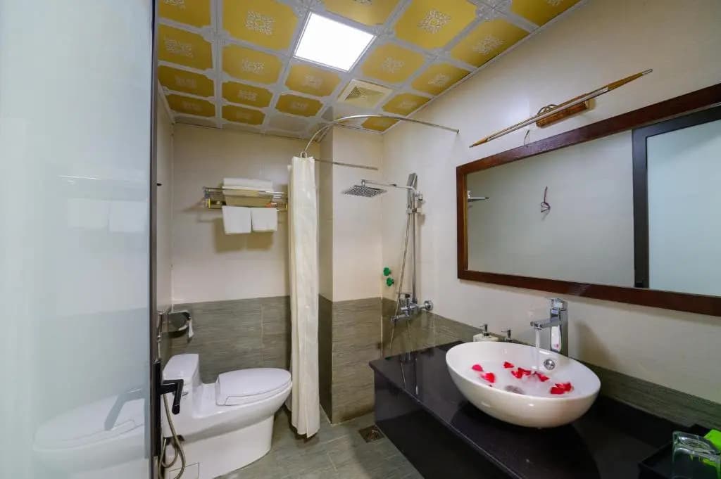 Deluxe Double room with garden view full double bed