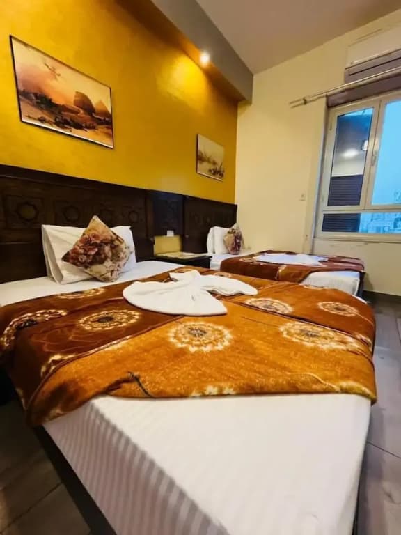 Superior Double room with city view twin beds
