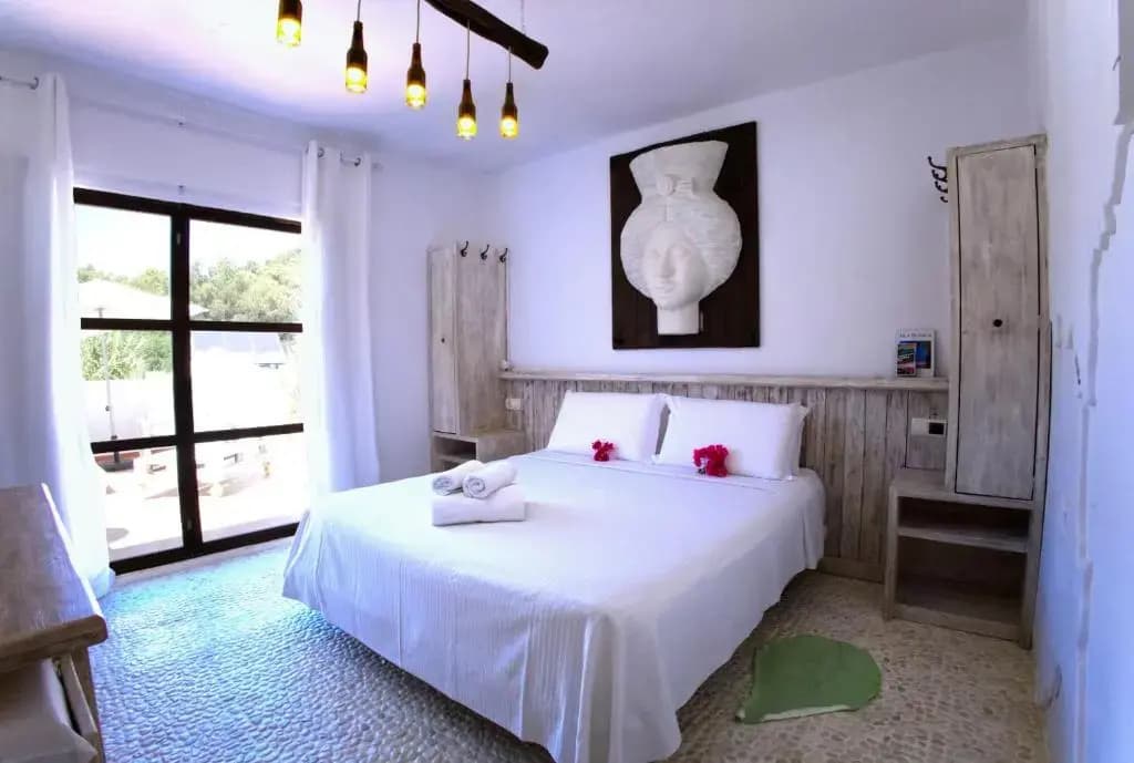 Standard Double room with balcony full double bed