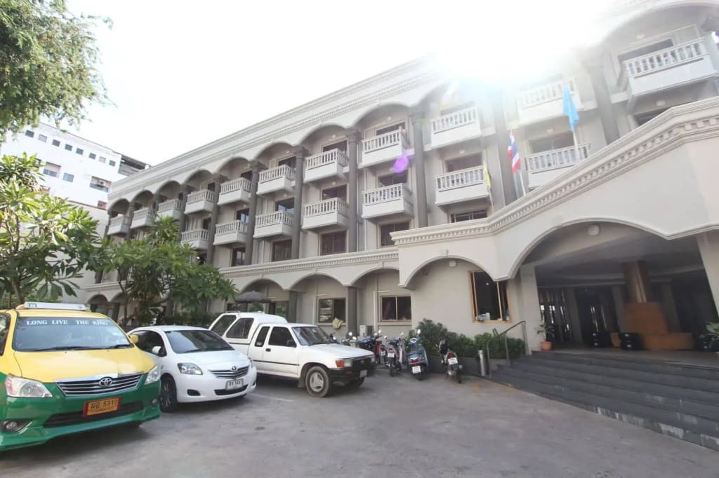 Hotel photo 1