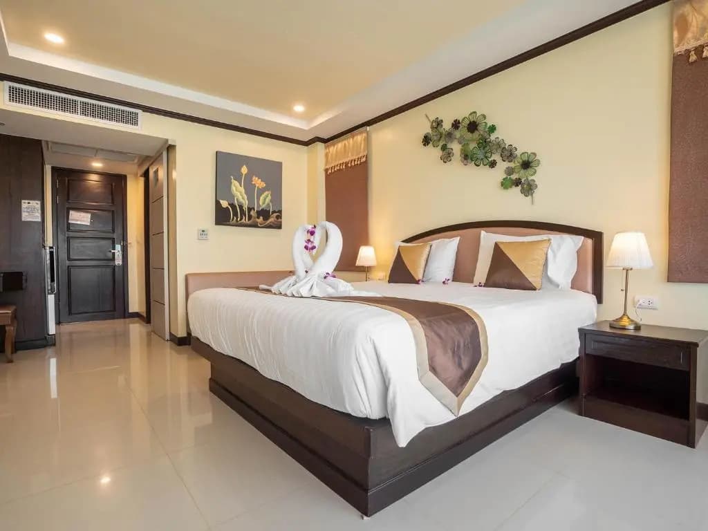 Deluxe Double room with sea view full double bed
