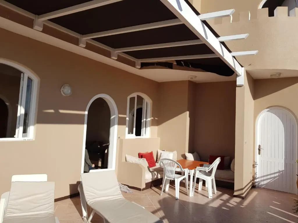 Apartment with sea view